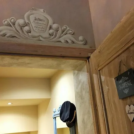 Il Maestro D'hotes Bed & Breakfast *